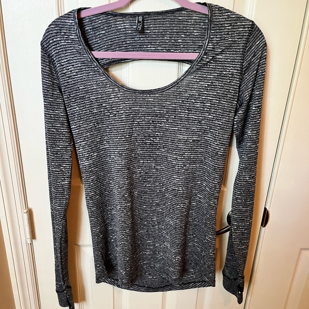 ONZIE grey/black striped, long-sleeve fitted tee. One size. Excellent condition.